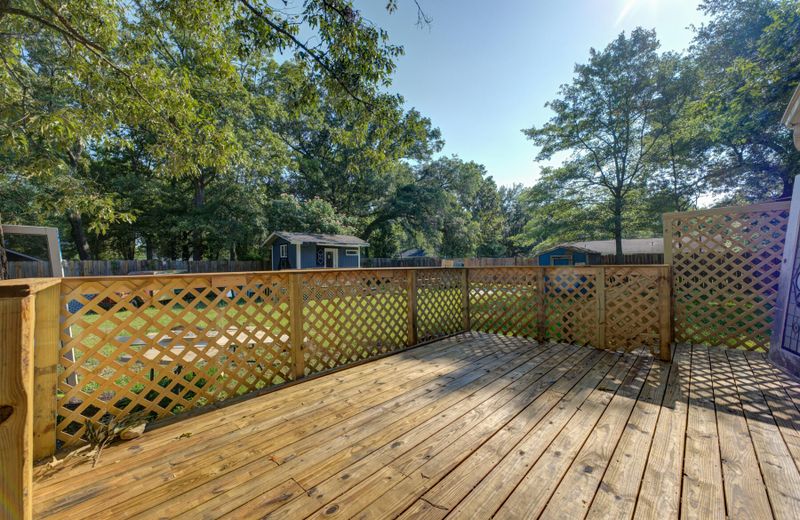 7638 Pinehurst St, North Charleston, SC 29420