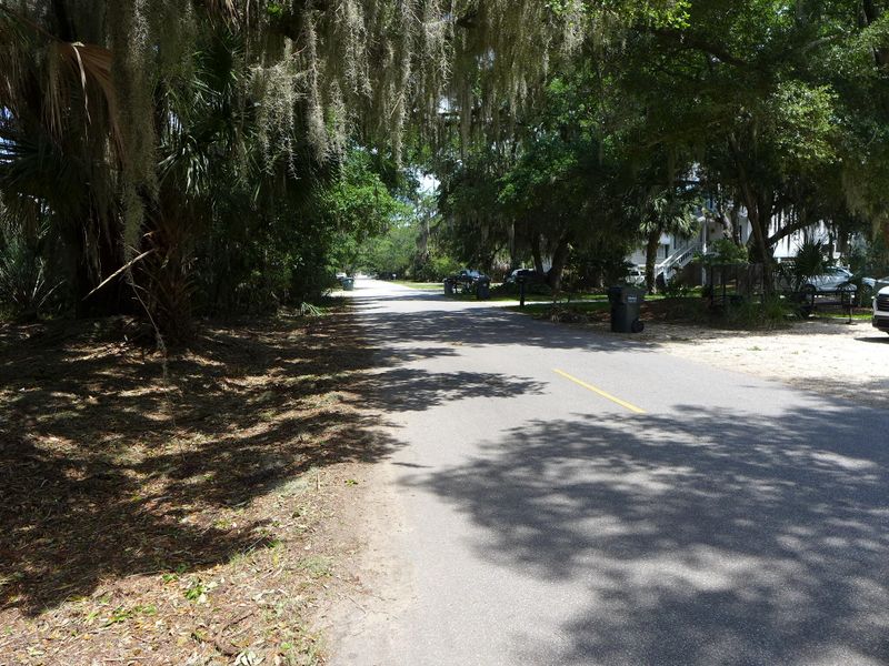 3324 Myrtle St, Edisto Island, SC 29438