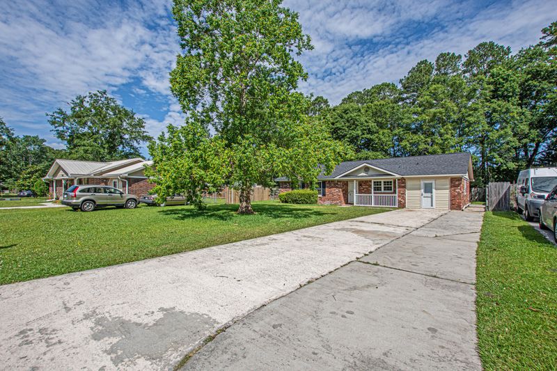 118 Village Green Cir, Summerville, SC 29483