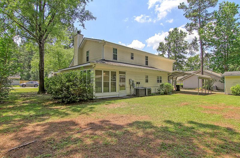 1609 Windsor Ln, Moncks Corner, SC 29461