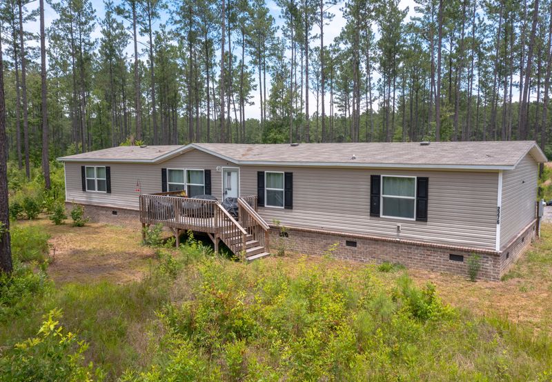 2276 Bethera Rd, Bonneau, SC 29431