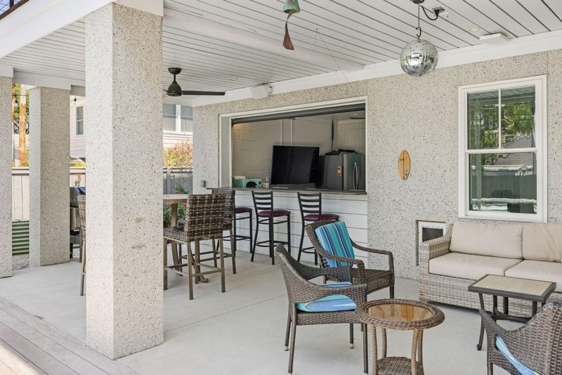 2800 Cameron Blvd, Isle Of Palms, SC 29451