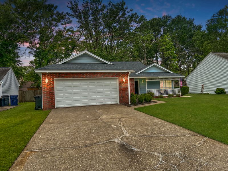 525 Laurel Ridge Rd, North Charleston, SC 29418