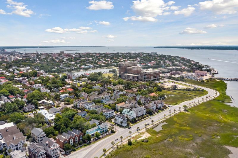 25 Harleston Pl, Charleston, SC 29401