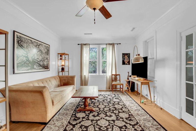 16 N Enston Ave, Charleston, SC 29403