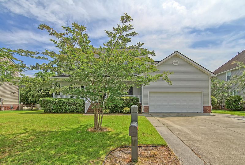 1947 N Smokerise Way, Mount Pleasant, SC 29466