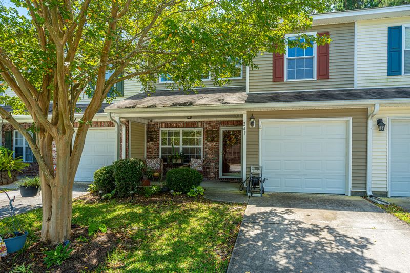 241 Jackson St, Goose Creek, SC 29445