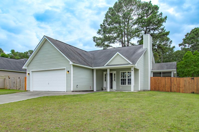 149 Pointer Dr, Goose Creek, SC 29445