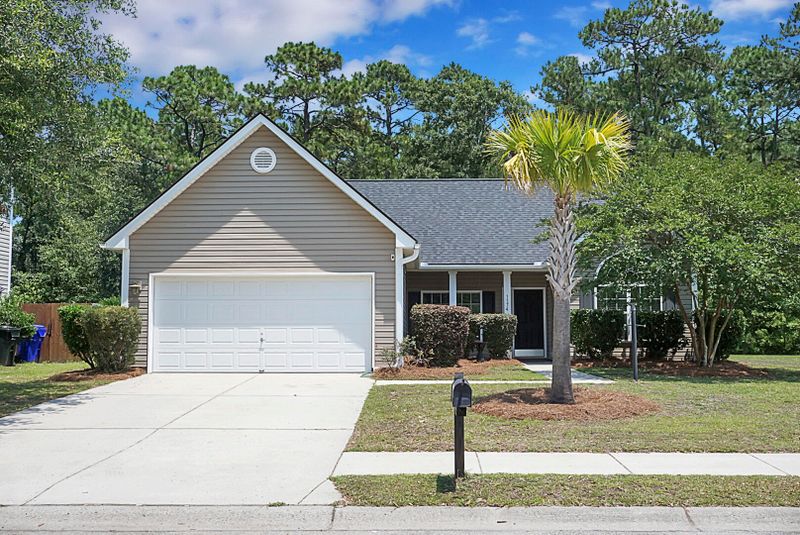 1174 Startrail Ln, Johns Island, SC 29455