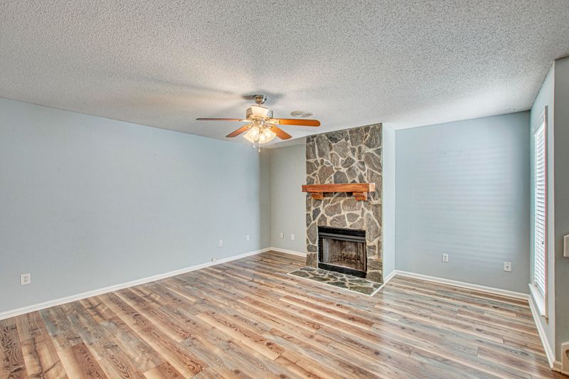 68 Indigo Ln, Goose Creek, SC 29445