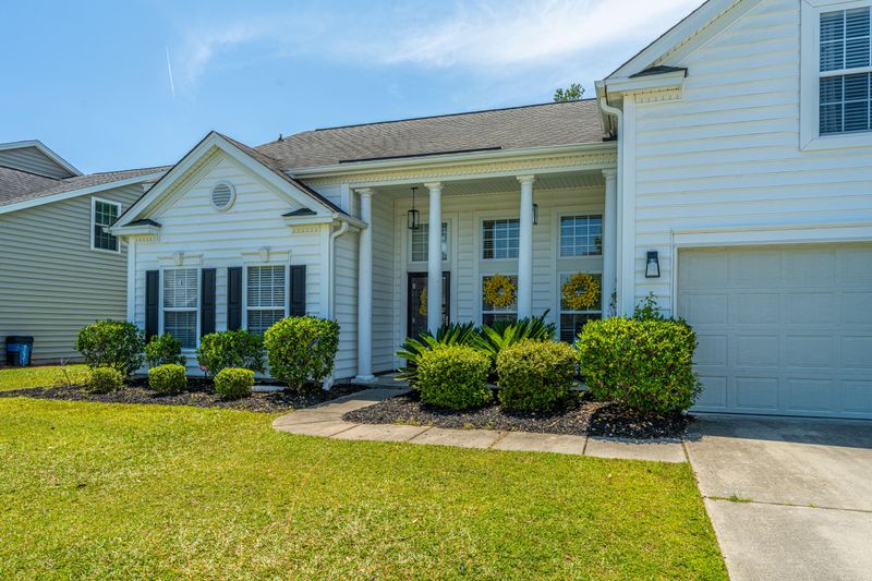 7612 Stargazer Dr, Hanahan, SC 29410
