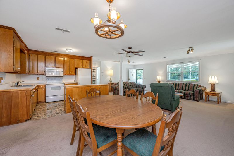 714 Lakeside Dr, Moncks Corner, SC 29461