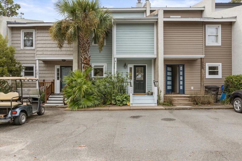 728 Vision Rd, Mount Pleasant, SC 29464