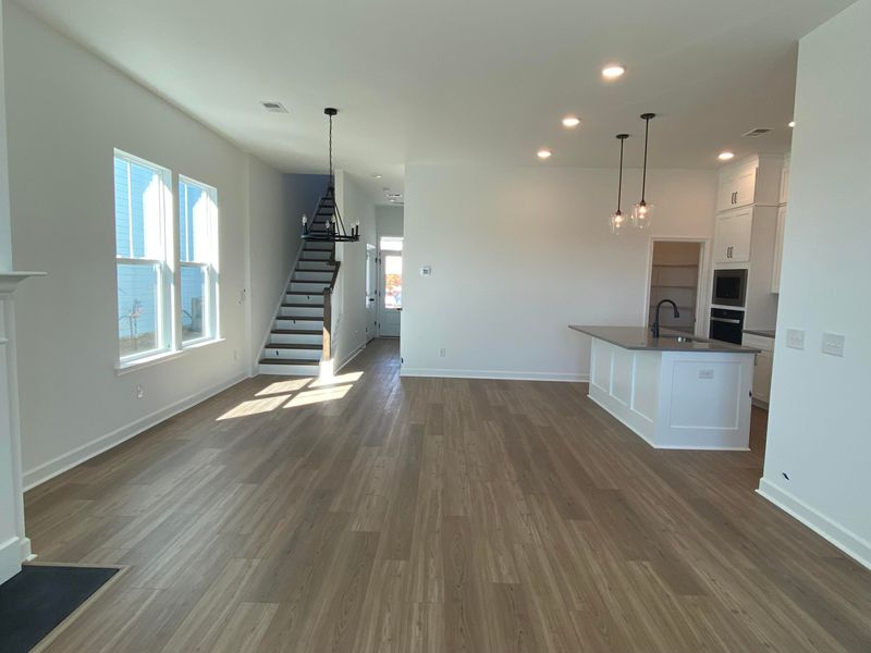 224 Midtown Ave, Summerville, SC 29486