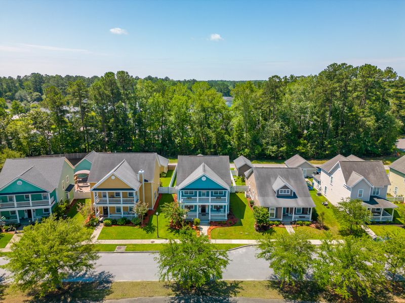 213 Forsythia Ave, Summerville, SC 29483