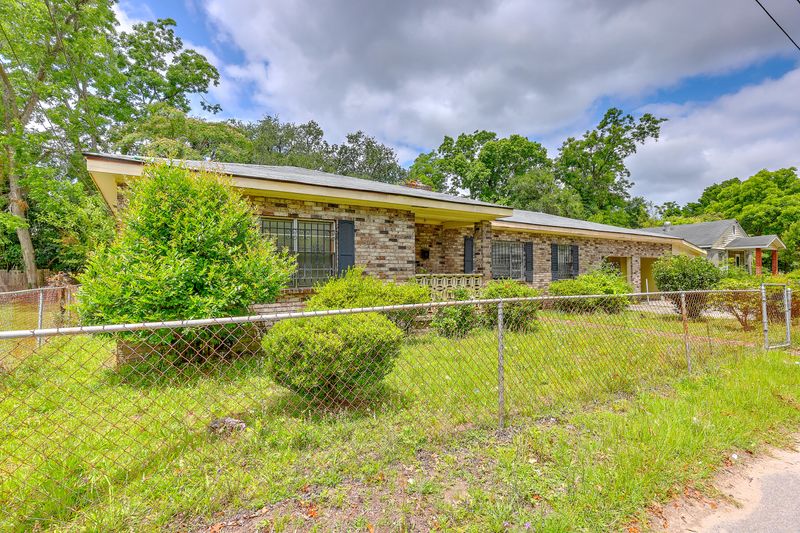 4847 Nesbitt Ave, North Charleston, SC 29405