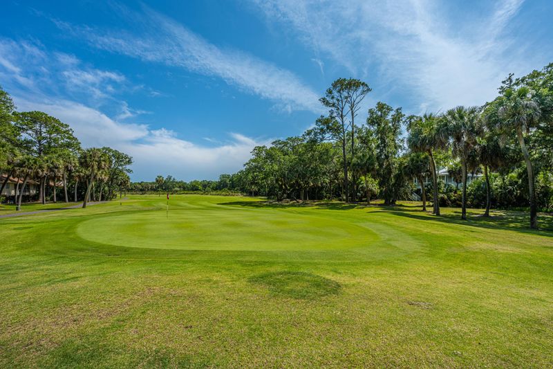 853 Club Cottage Dr, Edisto Beach, SC 29438