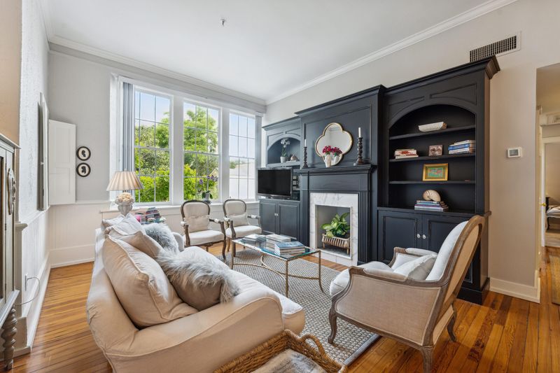 67 Legare St #208, Charleston, SC 29401