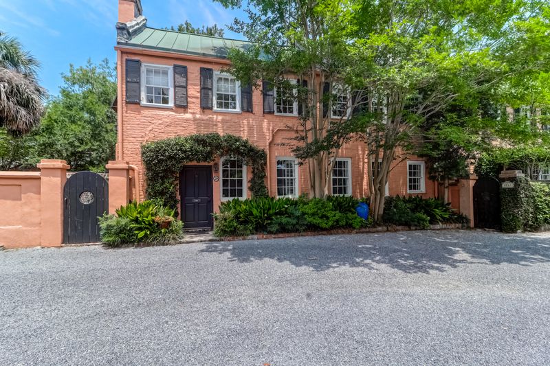 28 Society St, Charleston, SC 29401