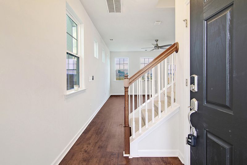824 Redbud Ln, Summerville, SC 29486