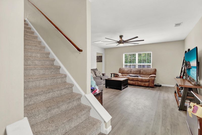308 Burton Ct, Goose Creek, SC 29445