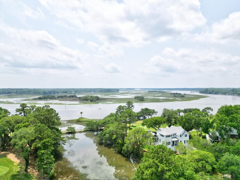 5105 St George Ln, Hollywood, SC 29449