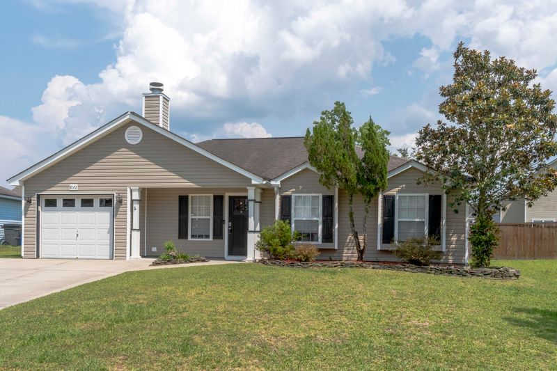 8372 Waltham Rd, North Charleston, SC 29406