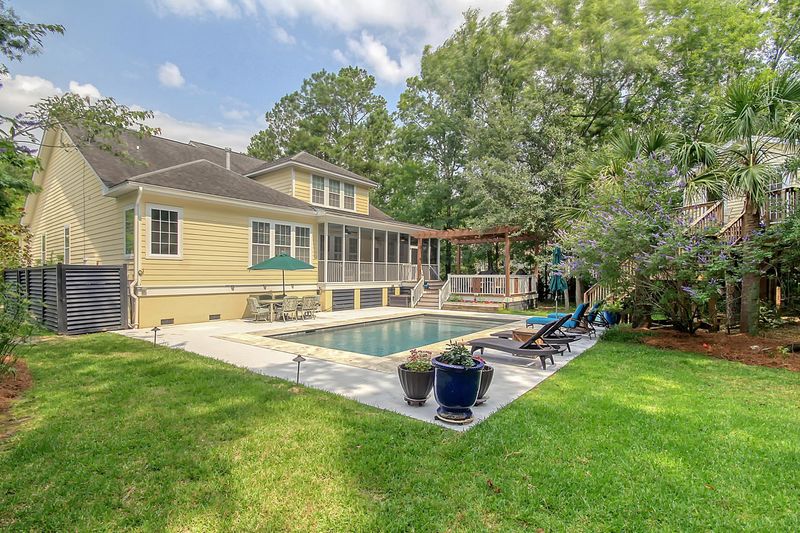 3682 Coastal Crab Rd, Mount Pleasant, SC 29466