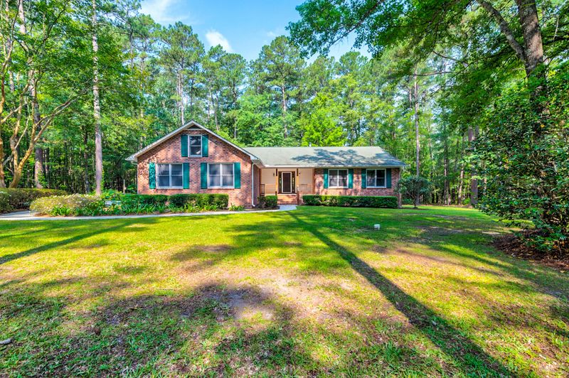 110 Pelham Dr, Summerville, SC 29483