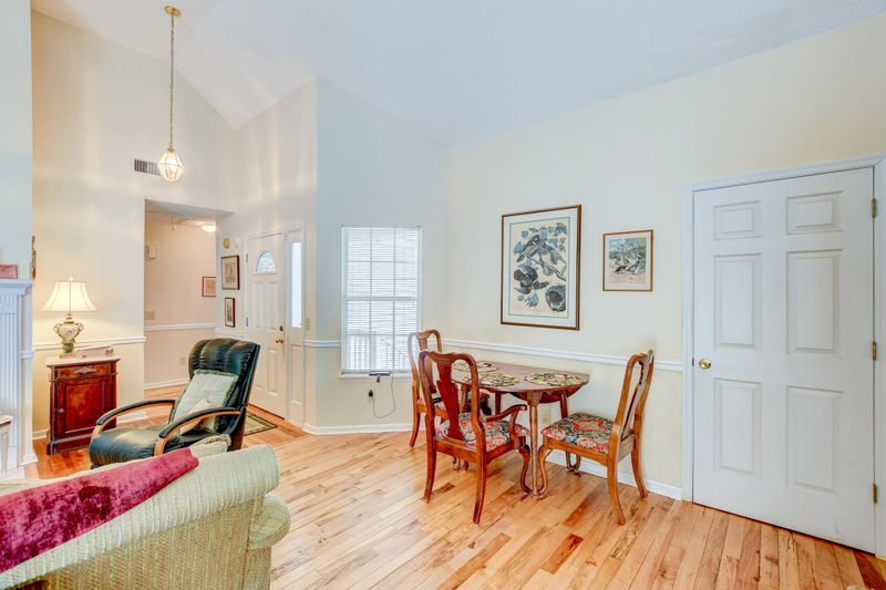 842 Harbor Place Dr, Charleston, SC 29412