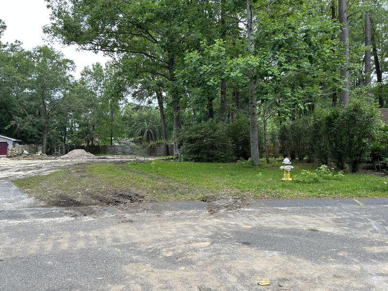 324 Ashley Dr, Summerville, SC 29485