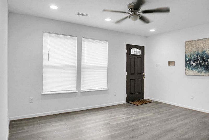 150 Stratton Dr, North Charleston, SC 29420