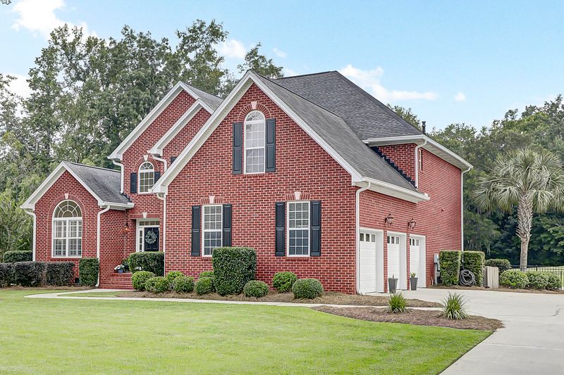 4209 Sawgrass Dr, North Charleston, SC 29420