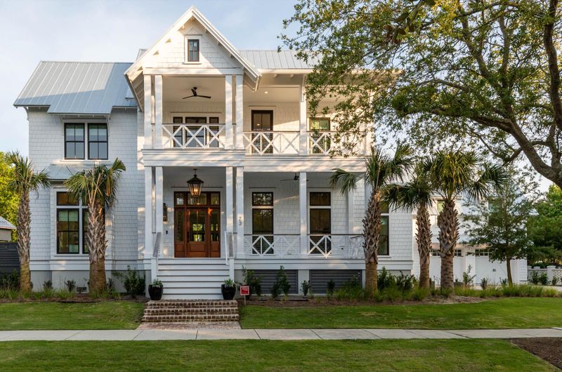 23 Woodford St, Daniel Island, SC 29492