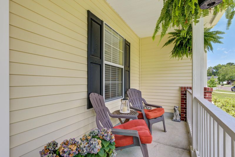 99 Creek Bend Dr, Summerville, SC 29485