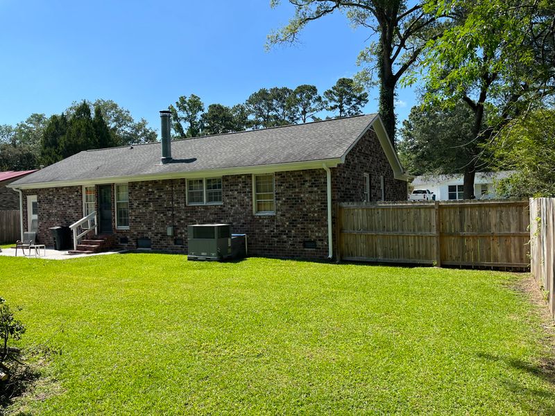 210 Sprucewood Dr, Summerville, SC 29485