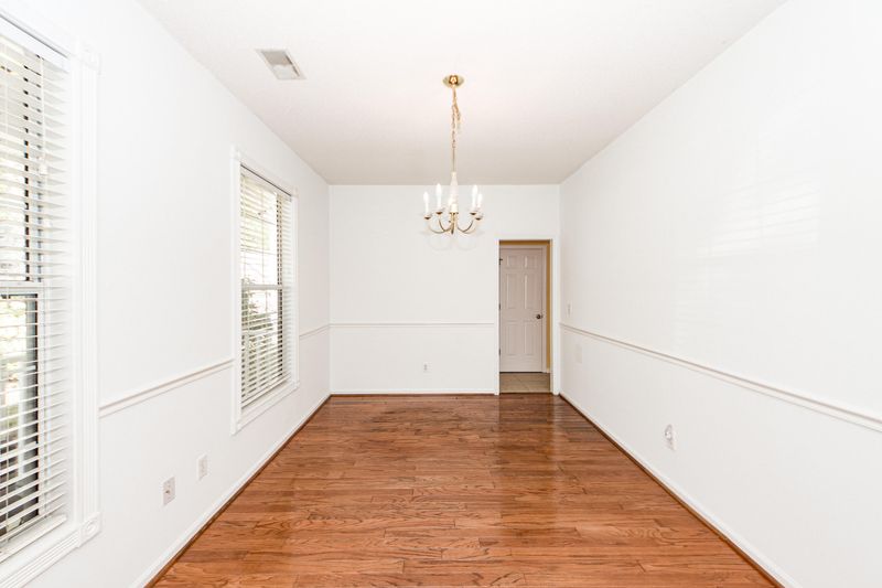 5406 Greggs Landing Dr, North Charleston, SC 29420