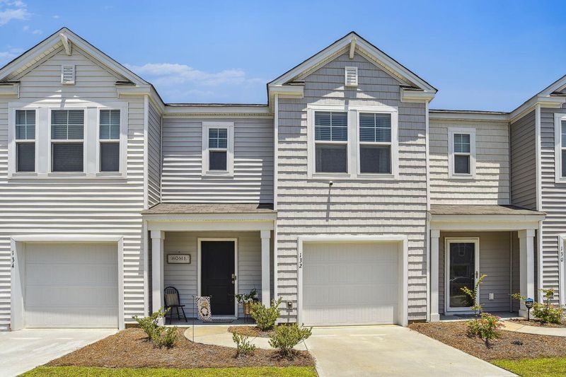 132 Gaura Ln, Summerville, SC 29483