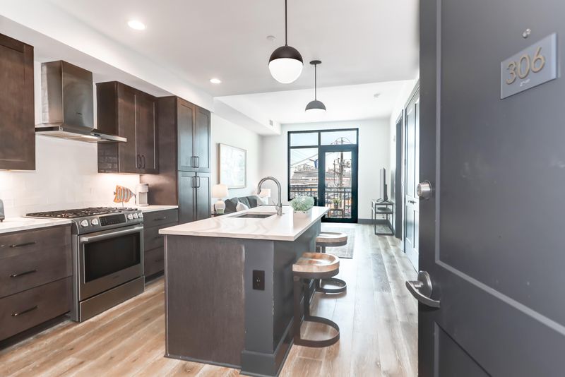5 Gadsdenboro St #306, Charleston, SC 29401