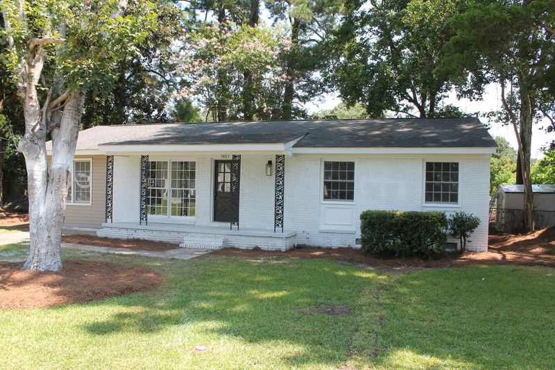 1827 Manigault Pl, Charleston, SC 29407