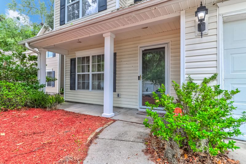 132 Moon Shadow Ln, Summerville, SC 29485