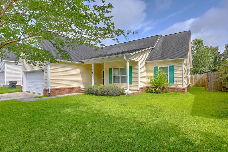 109 Cotillion Crescent, Summerville, SC 29483