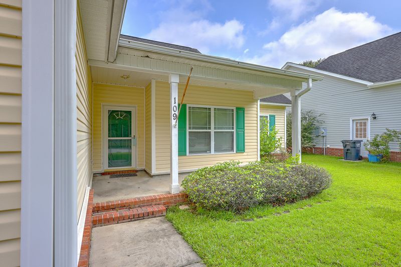 109 Cotillion Crescent, Summerville, SC 29483