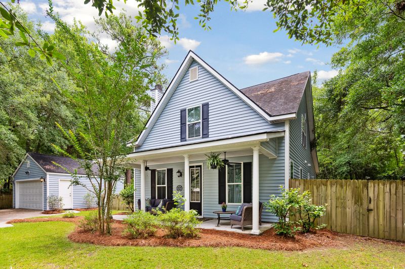 1527 Lynton Ave, Charleston, SC 29412