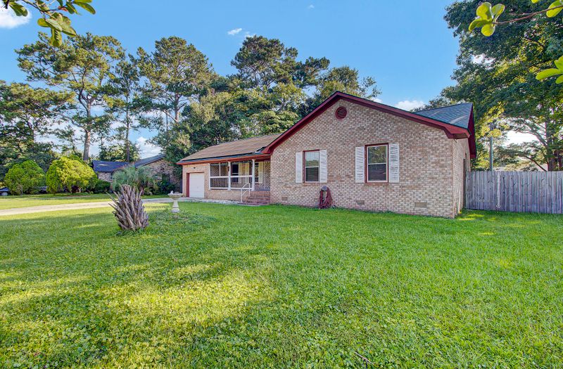 8182 Greenridge Rd, North Charleston, SC 29406
