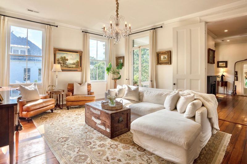 152 Broad St #B, Charleston, SC 29401