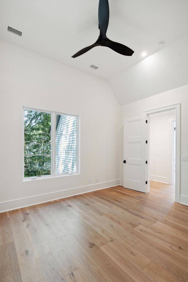 1 Sayle Rd, Charleston, SC 29407