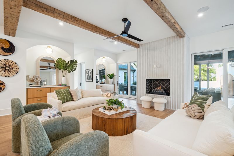 1 Sayle Rd, Charleston, SC 29407