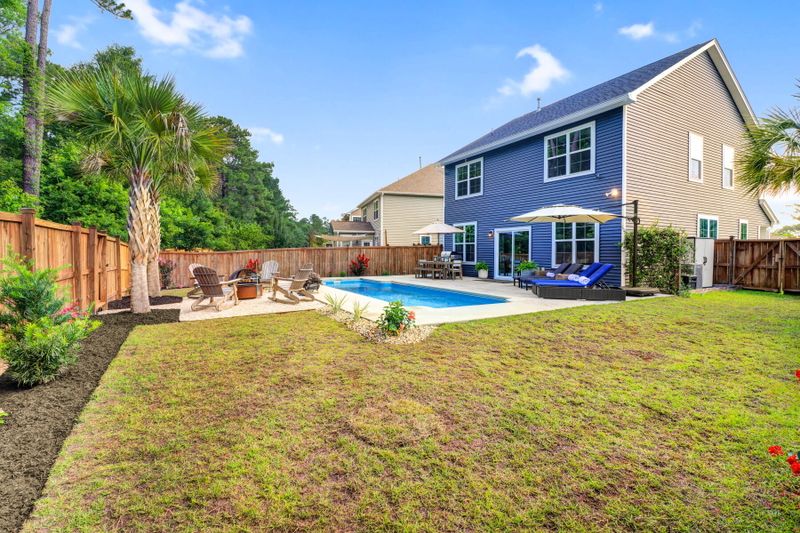 1547 Innkeeper Ln, Johns Island, SC 29455