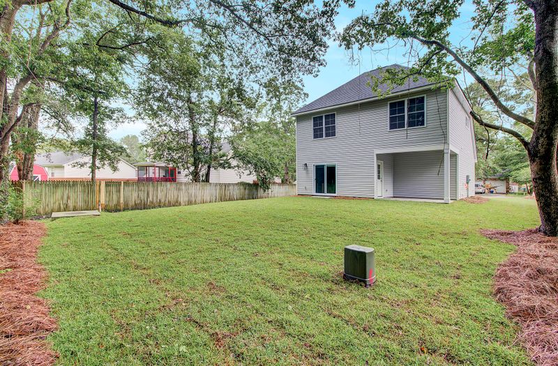 107 Lipman St, Summerville, SC 29483